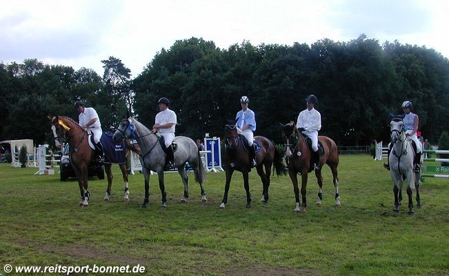 Reiten + Pferde: Reitturnier in Kevelaer