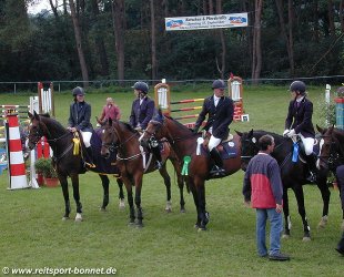 Reiten: Reitturnier (anklicken zum Vergrern - click to enlarge)